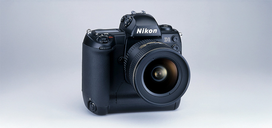 デジタル一眼レフカメラ「D1」の画像