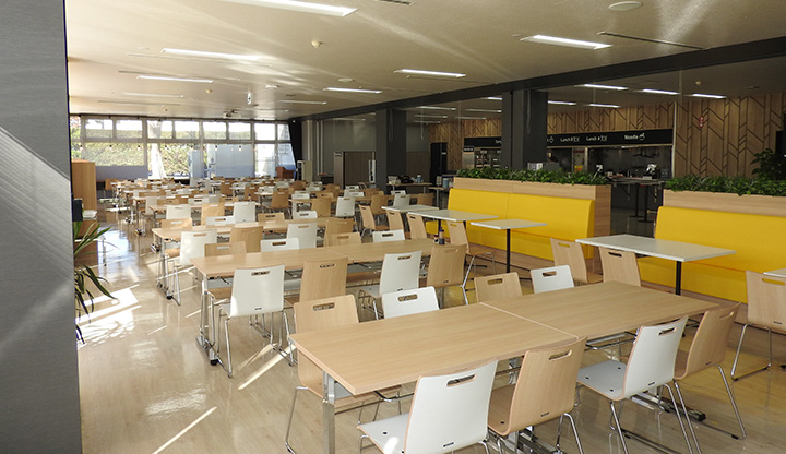 内装をリニューアルした食堂