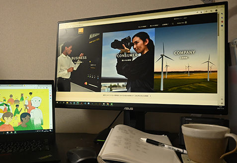 リモートワーク環境の写真