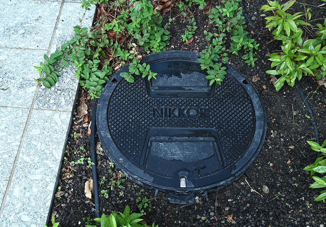 NIKKORマンホールの写真