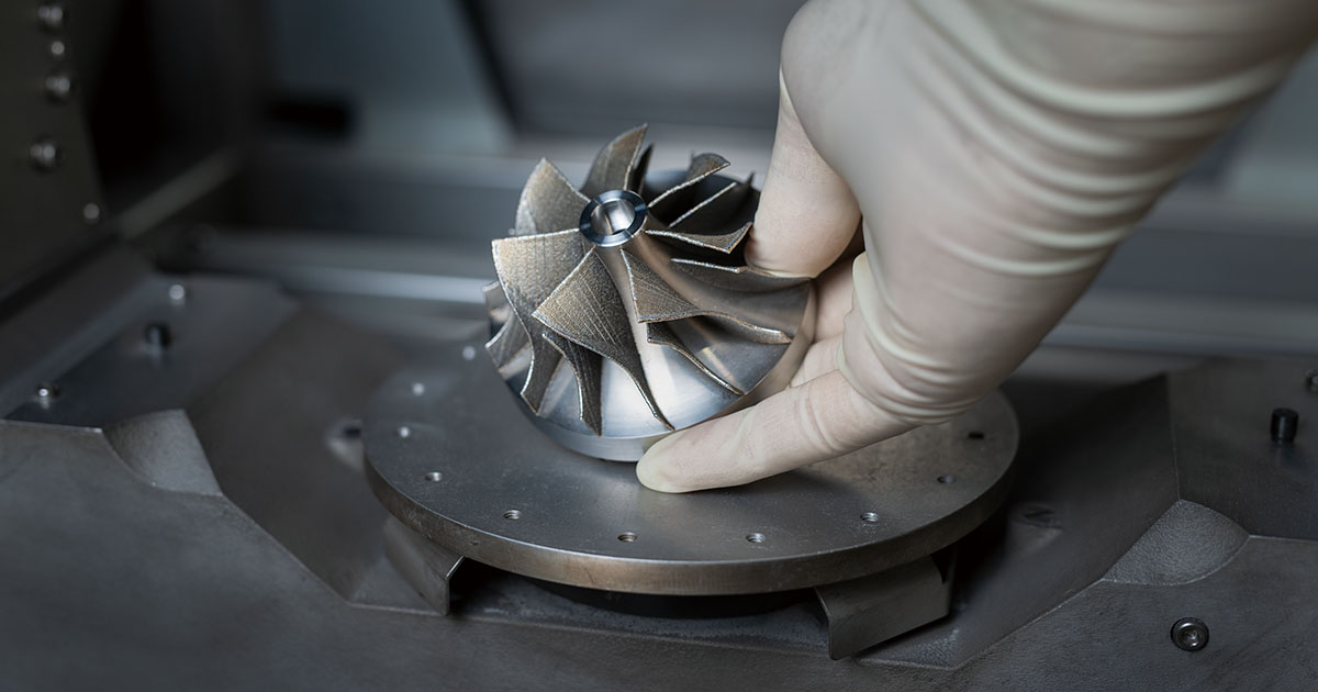 積層造形や肉盛加工も自在に実現：金属3Dプリンターの加工事例 | 用途